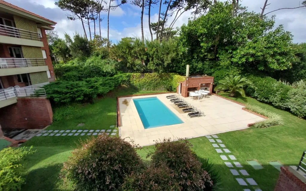 immobilien in uruguay kaufen oder mieten. mit grill und pool?